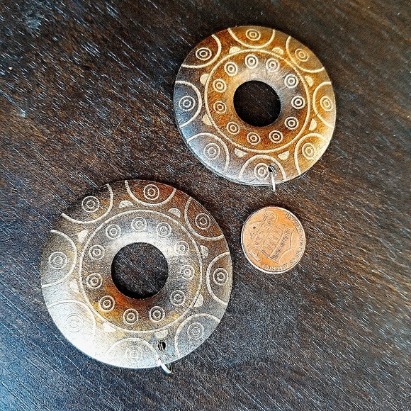 Wood Design Earrings or Necklaces - Picture 1 of 1